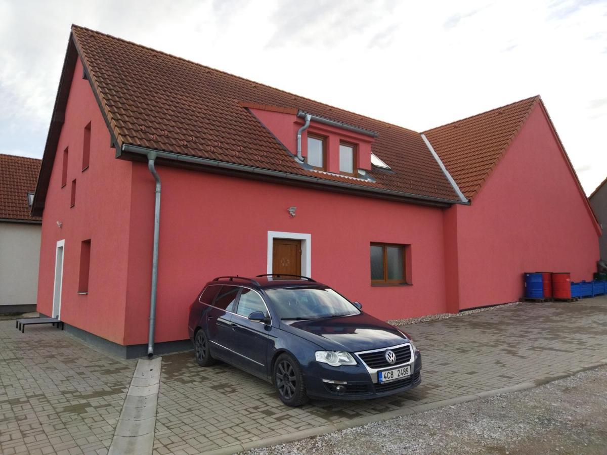 Penzion Janousek Motorsport Cesky Krumlov Přísečná Kültér fotó